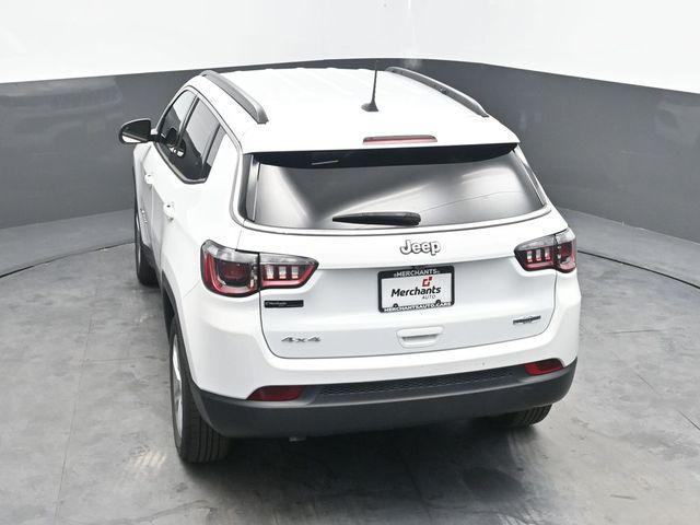 Photo of 2023 Bright White Clearcoat Jeep Compass