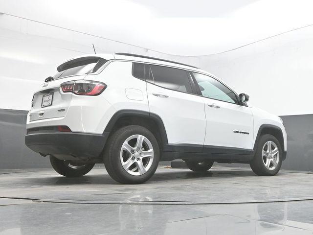 Photo of 2023 Bright White Clearcoat Jeep Compass