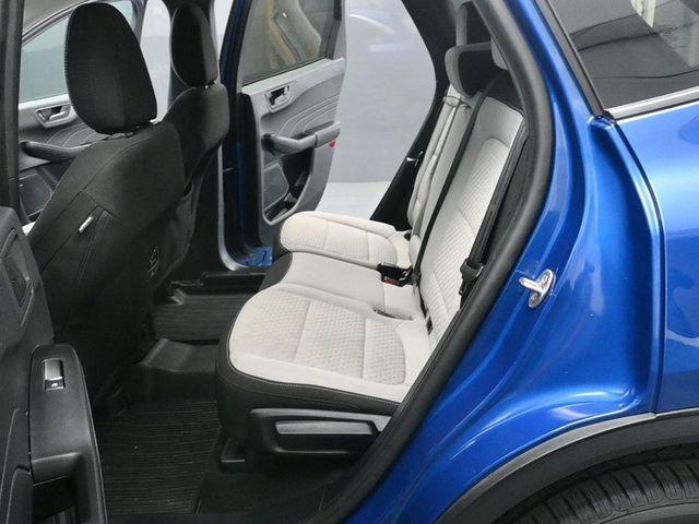 Photo of 2023 Blue Metallic Ford Escape