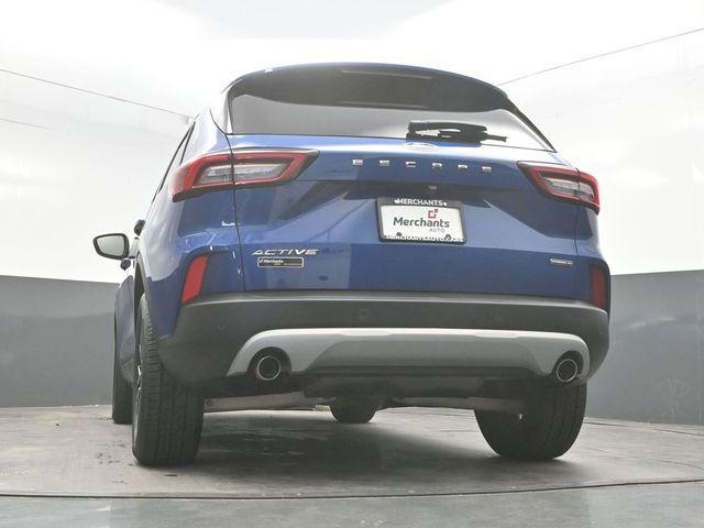 Photo of 2023 Blue Metallic Ford Escape