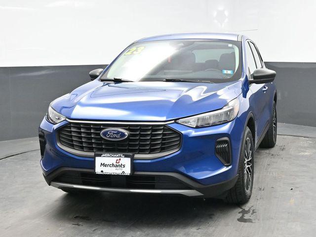 Photo of 2023 Blue Metallic Ford Escape