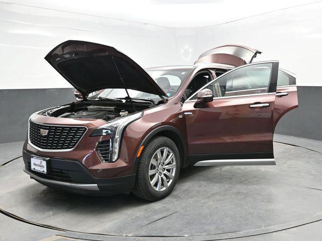 Photo of 2023 Rosewood Metallic Cadillac XT4