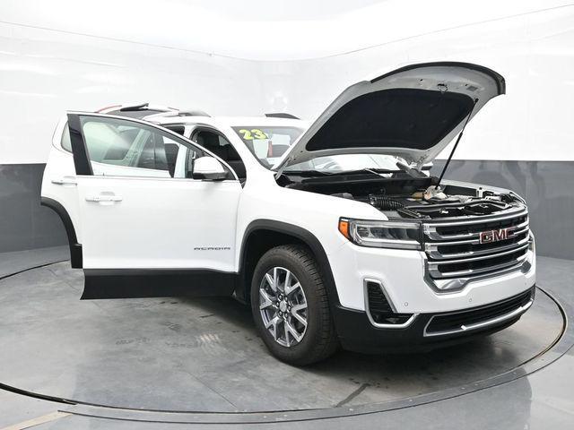 Photo of 2023 Summit White GMC Acadia