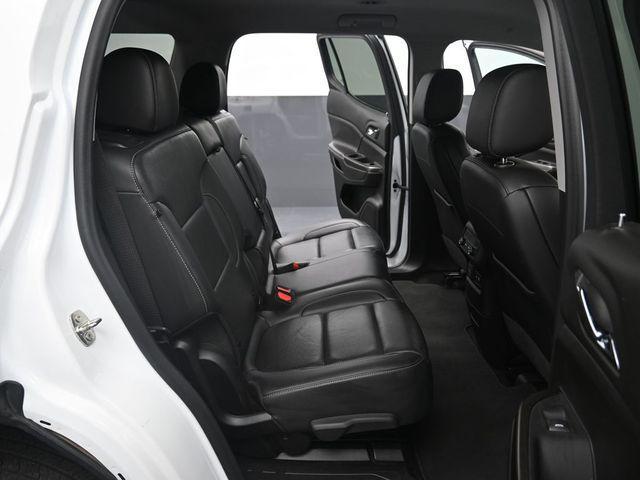 Photo of 2023 Summit White GMC Acadia