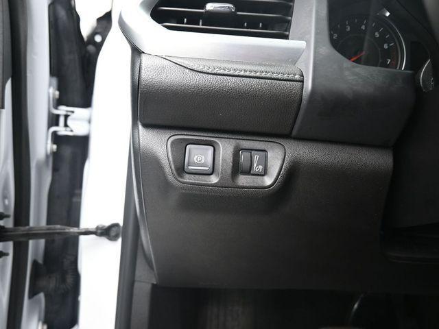 Photo of 2023 Summit White GMC Acadia