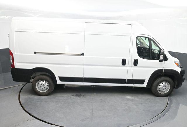 Photo of 2023 Bright White Clearcoat RAM ProMaster 2500