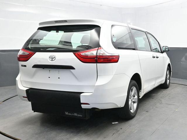 Photo of 2017 . Toyota Sienna