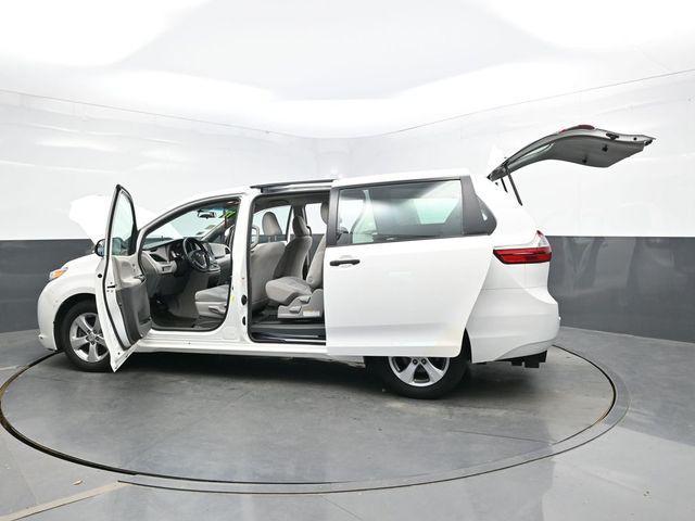 Photo of 2017 . Toyota Sienna