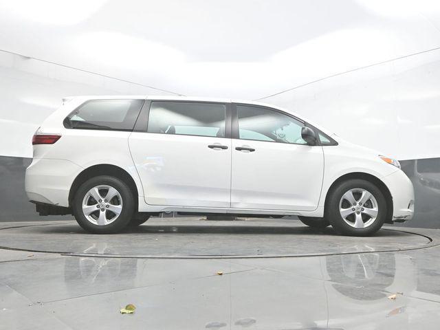 Photo of 2017 . Toyota Sienna