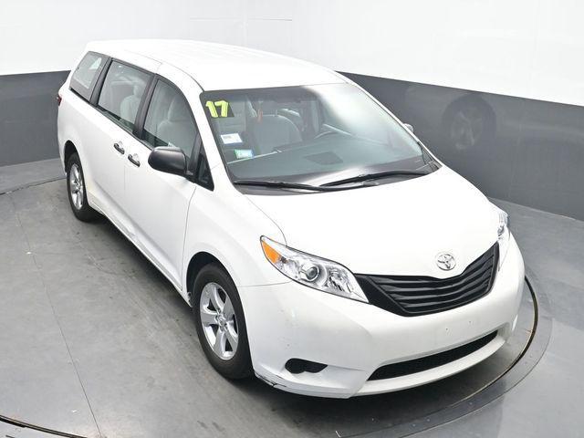 Photo of 2017 . Toyota Sienna