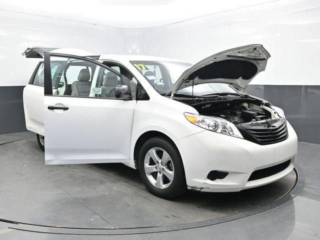 Photo of 2017 . Toyota Sienna