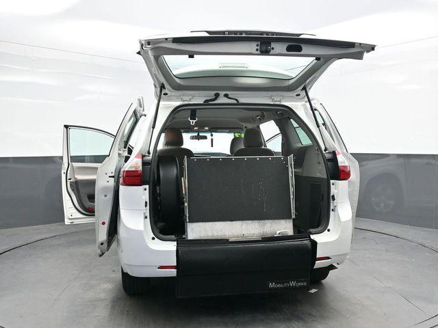 Photo of 2017 . Toyota Sienna