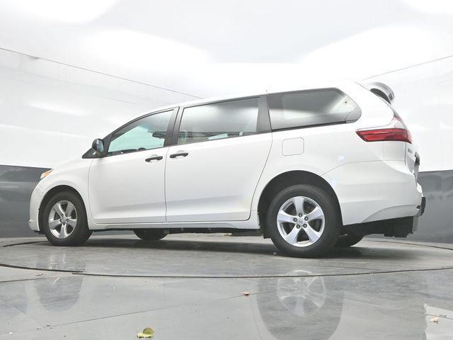 Photo of 2017 . Toyota Sienna