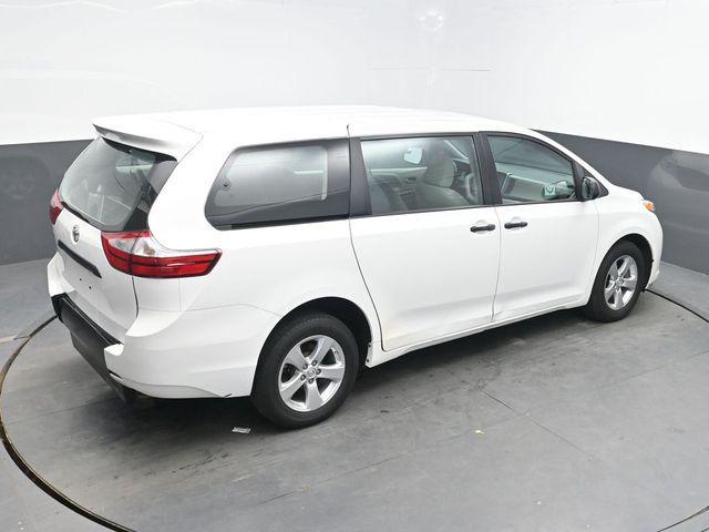 Photo of 2017 . Toyota Sienna