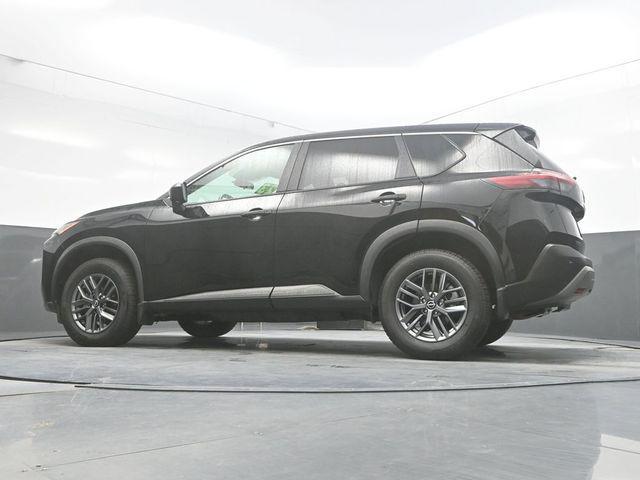 Photo of 2023 Super Black Nissan Rogue