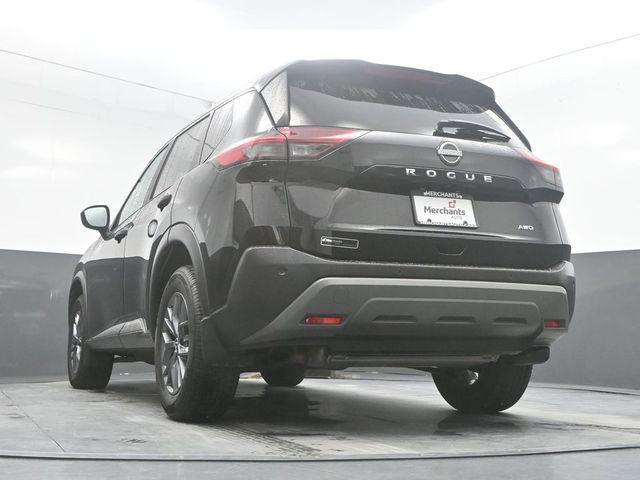 Photo of 2023 Super Black Nissan Rogue