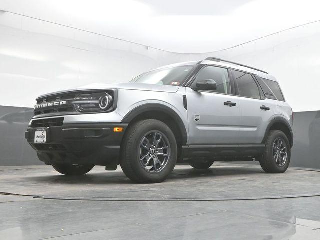Photo of 2022 Iconic Silver Metallic Ford Bronco Sport