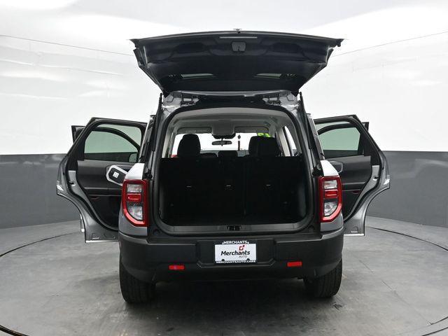Photo of 2022 Iconic Silver Metallic Ford Bronco Sport
