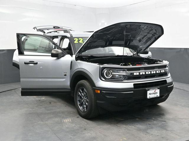Photo of 2022 Iconic Silver Metallic Ford Bronco Sport