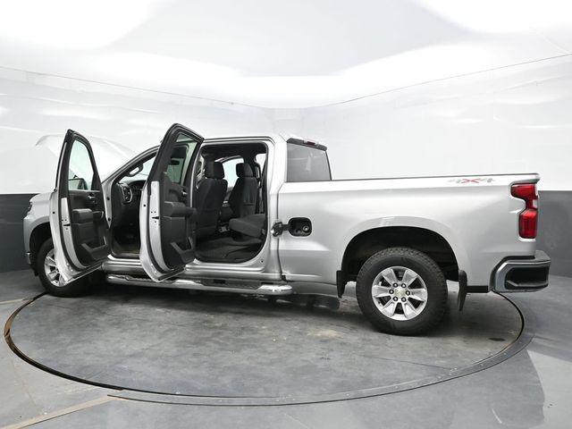 Photo of 2020 Silver Ice Metallic Chevrolet Silverado 1500