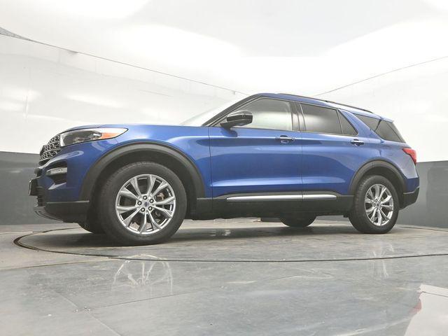 Photo of 2022 Blue Metallic Ford Explorer