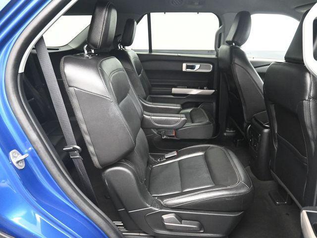 Photo of 2022 Blue Metallic Ford Explorer