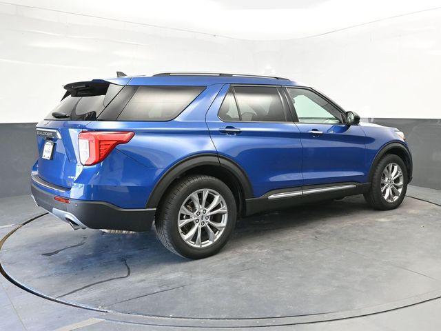 Photo of 2022 Blue Metallic Ford Explorer