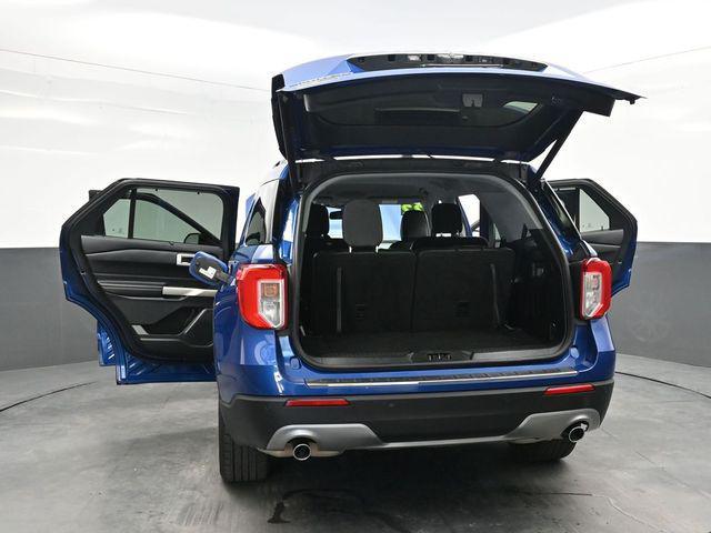 Photo of 2022 Blue Metallic Ford Explorer