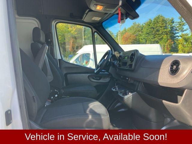 Photo of 2023 White Mercedes-Benz Sprinter 2500