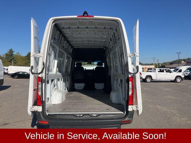 Photo of 2023 White Mercedes-Benz Sprinter 2500