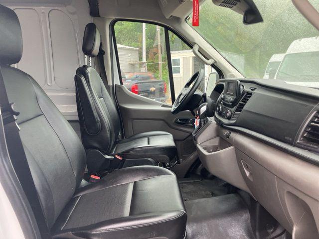 Photo of 2023 Oxford White Ford Transit-250
