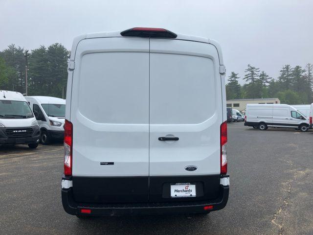 Photo of 2023 Oxford White Ford Transit-250