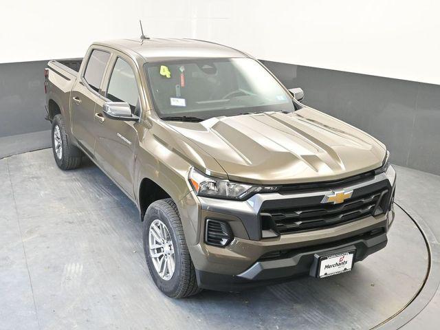 Photo of 2024 Harvest Bronze Metallic Chevrolet Colorado