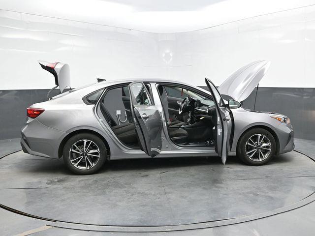 Photo of 2023 Steel Gray Kia Forte