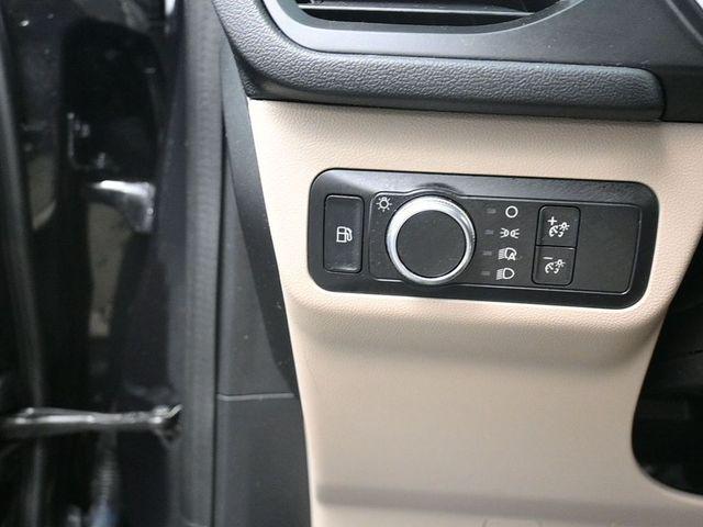 Photo of 2021 Black Metallic Ford Escape