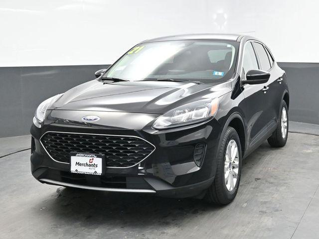 Photo of 2021 Black Metallic Ford Escape