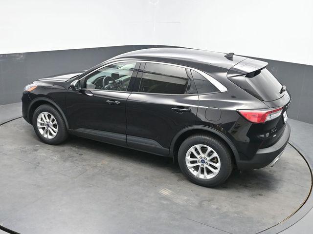 Photo of 2021 Black Metallic Ford Escape