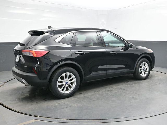Photo of 2021 Black Metallic Ford Escape