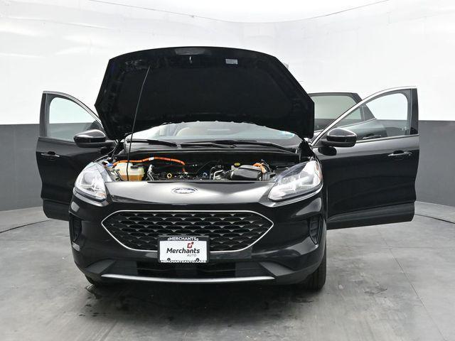 Photo of 2021 Black Metallic Ford Escape
