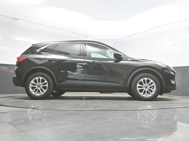 Photo of 2021 Black Metallic Ford Escape