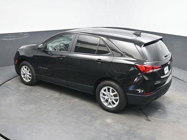 Photo of 2023 Mosaic Black Metallic Chevrolet Equinox