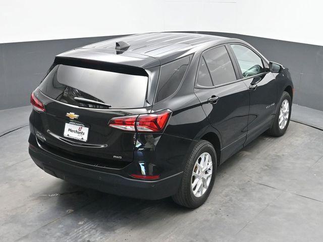 Photo of 2023 Mosaic Black Metallic Chevrolet Equinox