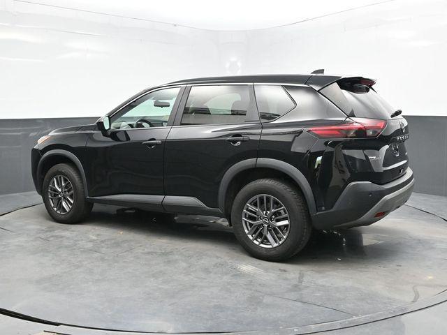 Photo of 2023 Super Black Nissan Rogue
