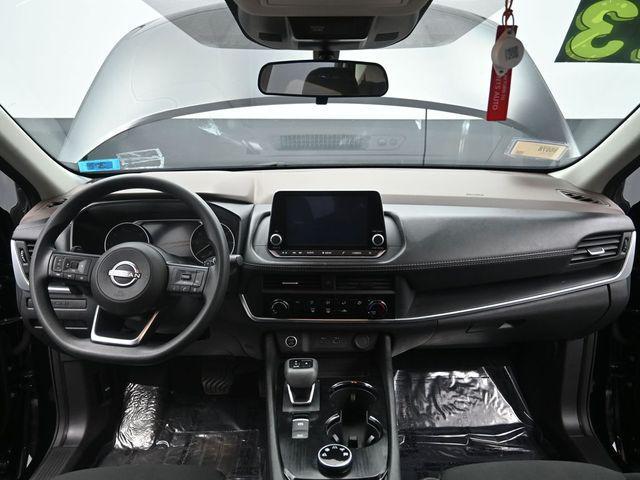 Photo of 2023 Super Black Nissan Rogue