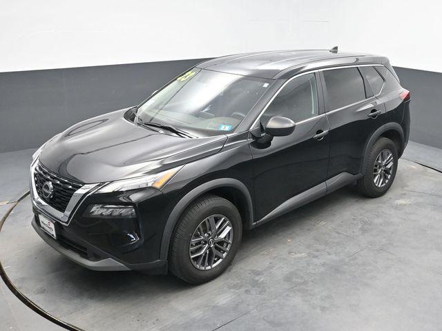 Photo of 2023 Super Black Nissan Rogue