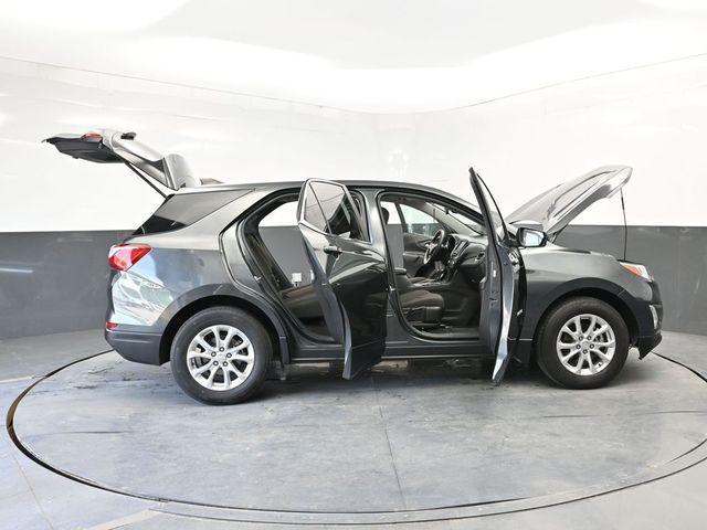 Photo of 2021 Nightfall Gray Metallic Chevrolet Equinox