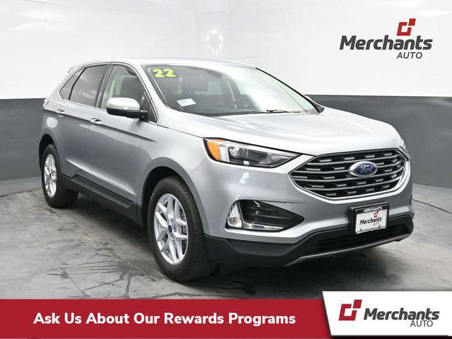 Photo of 2022 Iconic Silver Metallic Ford Edge