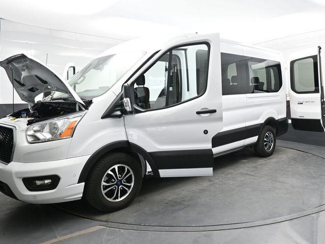 Photo of 2022 Oxford White Ford Transit-350