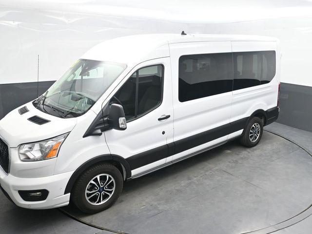 Photo of 2022 Oxford White Ford Transit-350