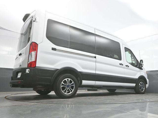 Photo of 2022 Oxford White Ford Transit-350